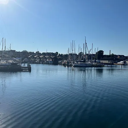 Botel Maduco Waterfront