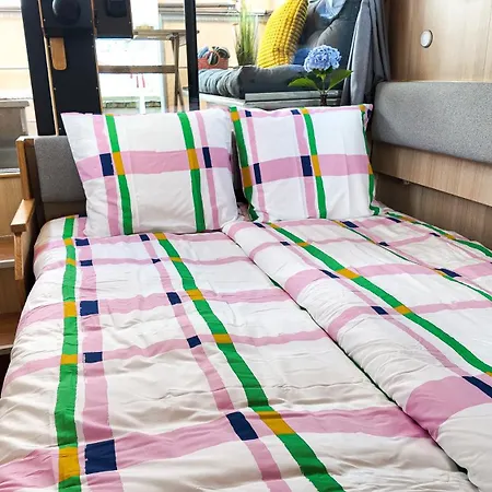 Maduco Waterfront ספינת מלון ניבורג