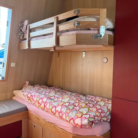 Maduco Waterfront ניבורג